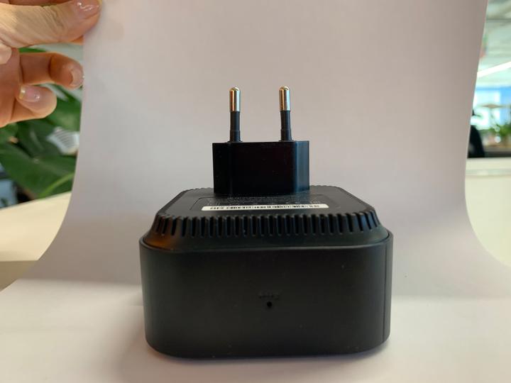 Actual product image Xiaomi Wi-Fi Range Extender Pro (300 Mbit/s)