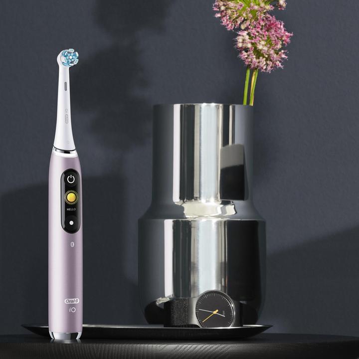 Actual product image Oral-B iO-Series 9N (Oscillating toothbrush)