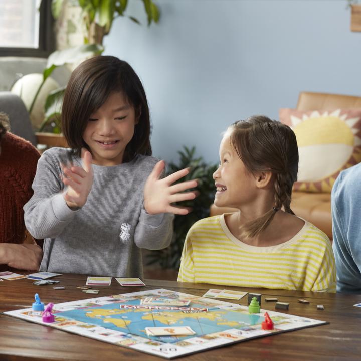 Produktbild Hasbro Gaming Monopoly Wereldreis (Französisch, Niederländisch)