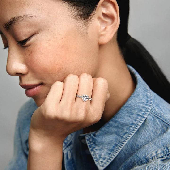 Actual product image Pandora Ring Elevated Heart (52, 925 Silver)
