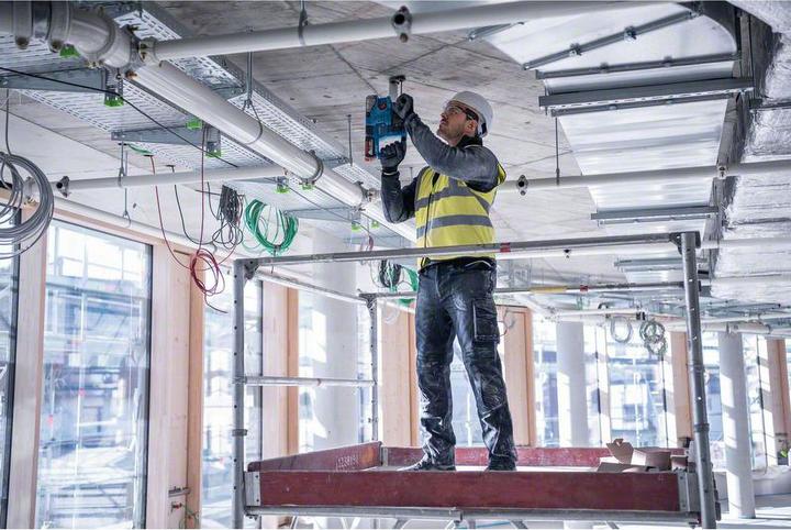 Produktbild Bosch Professional Akku-Bohrhammer mit SDS plus GBH 18V-22, L-BOXX, ohne Akkupack (Akkubetrieb)
