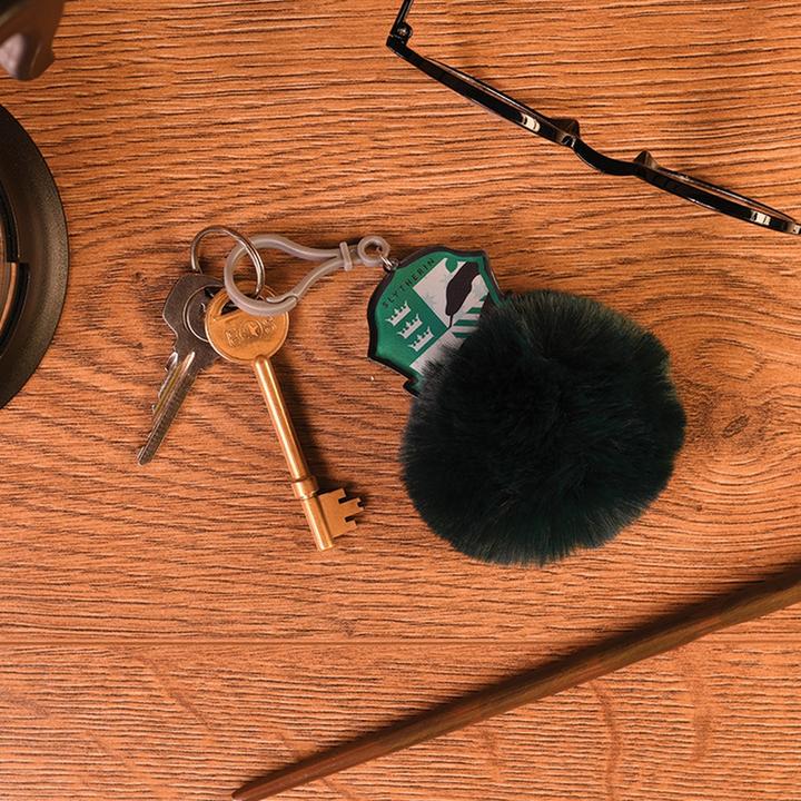 Image du produit Bouclier Slytherin Porte-clés pompon