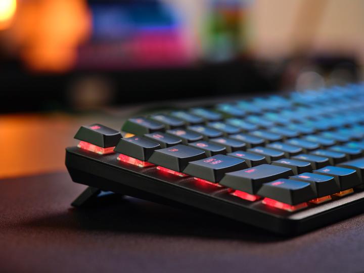 Actual product image Trust GXT868 TORIX Wirless Mechanical Keyboard (US, Wireless, Cable)
