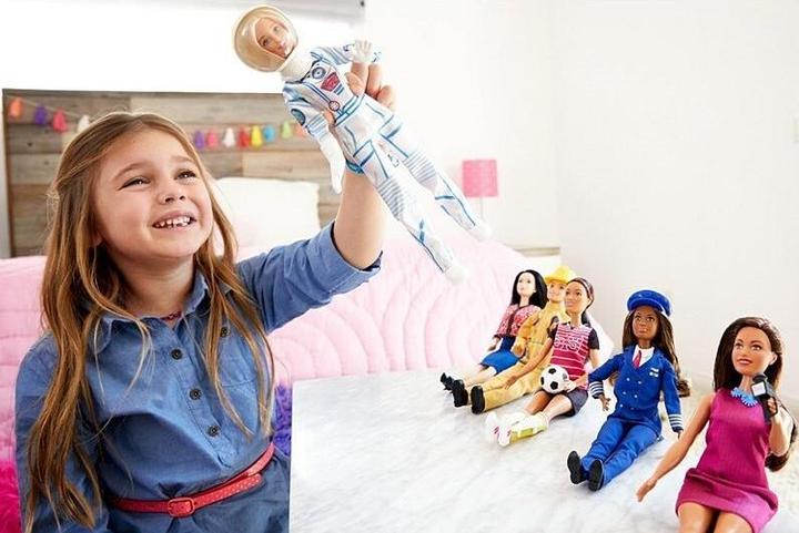 Produktbild Barbie 60. Jubiläum Karriere-Puppe Astronautin