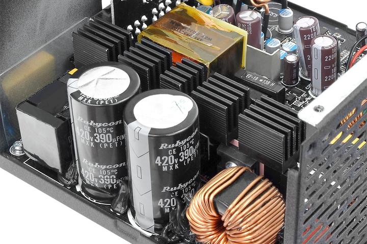Actual product image Thermaltake Toughpower GF1 (850 W)