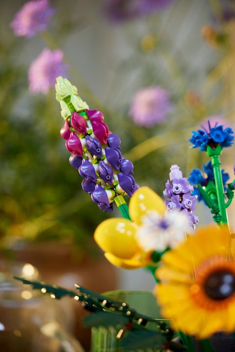 Actual product image LEGO Wildflower Bouquet (10313, LEGO Icons, LEGO Botanical)