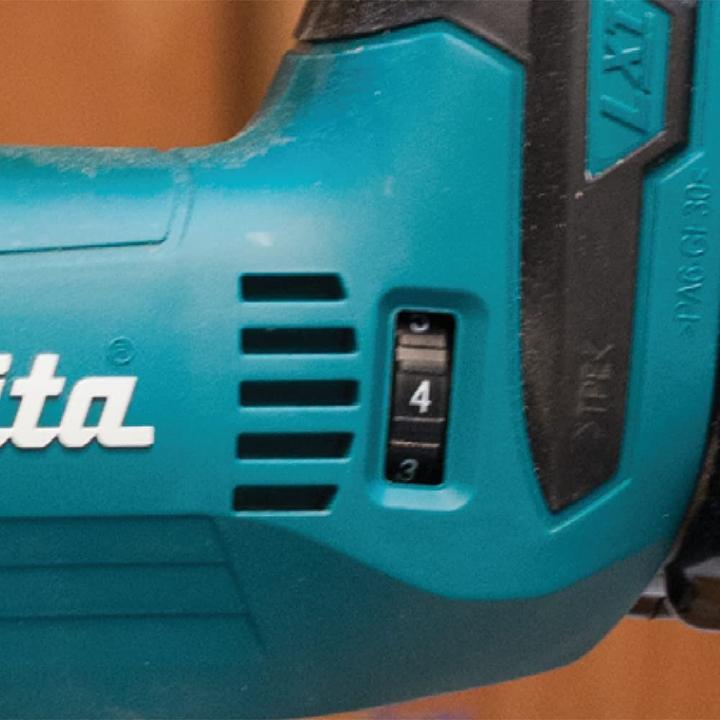 Actual product image Makita Djv182z