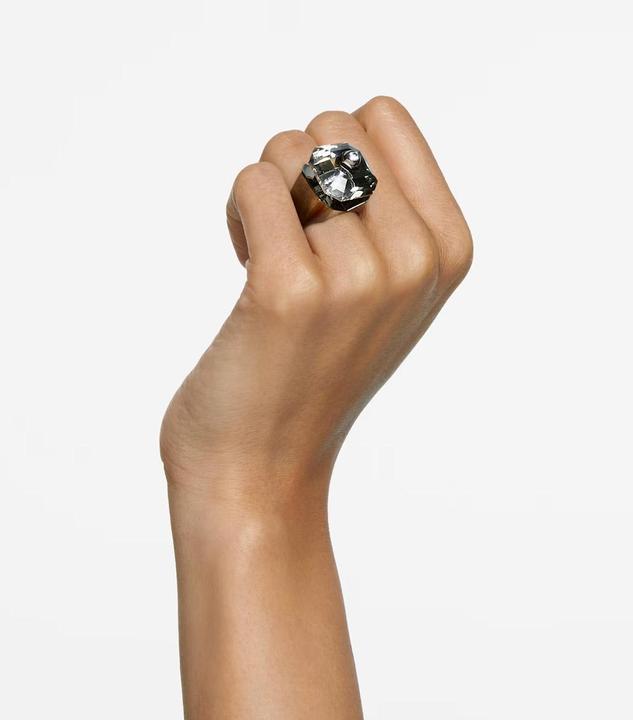 Image du produit Swarovski Numina bague cocktail octogone coupe noire (64)