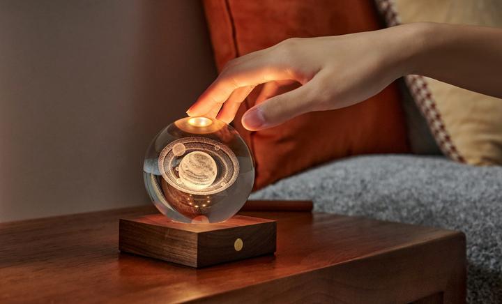 Actual product image Gingko Amber Crystal Light