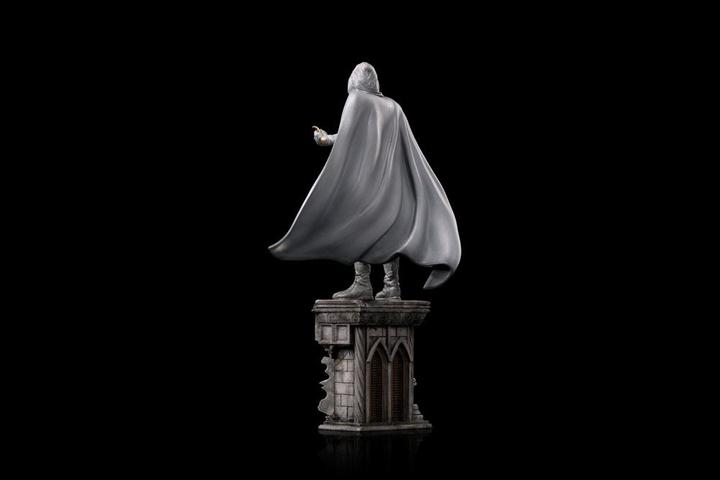 Actual product image Iron Studios ST Marvel Disney+ Moon Knight 30cm RESINA