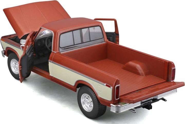 Actual product image Maisto 1979 Ford F-150 Pick-up Truck 1/18 bronze