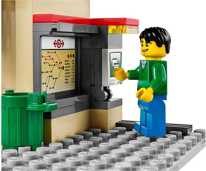 Actual product image LEGO City Train Station (60050, LEGO City)