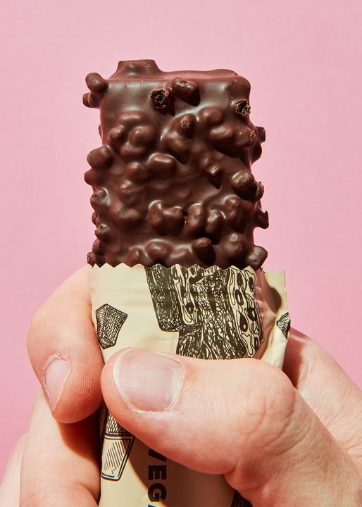 Produktbild KoRo Veganer Proteinriegel mit Brownie Geschmack und Schokoladenüberzug. Mit Süssungsmitteln. (1 Stk., 825 g)