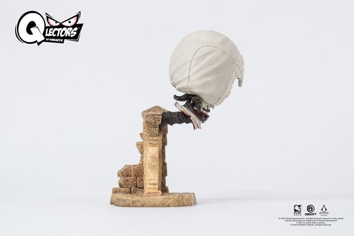 Actual product image Pure Arts Assassin's Creed Qlectors PVC Statue Ezio Leap of Faith 15 cm
