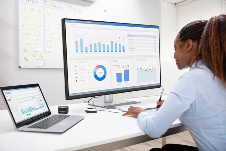 Produktbild BenQ MA320U, 80 cm (31.5"), 3840 x 2160 Pixel, 4K Ultra HD, 5 ms, Weiss (3840 x 2160 Pixel, 31.50")