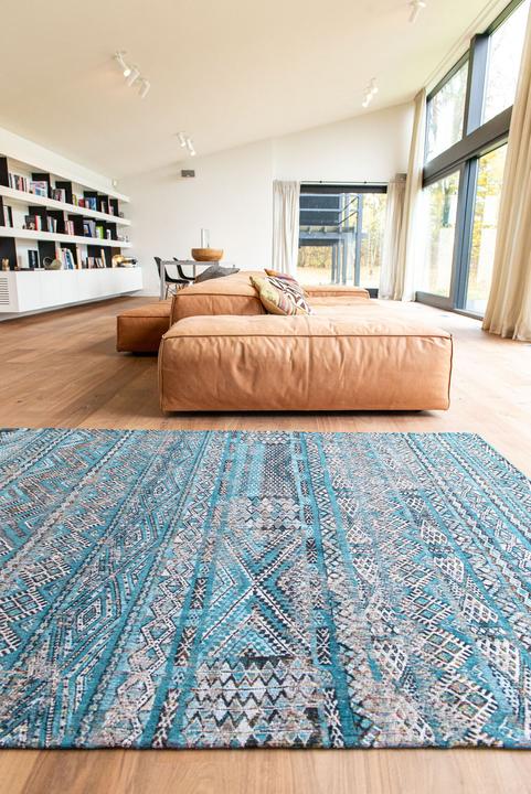Actual product image Louis de Poortere Antiquarian Kilim (280 x 390 cm)