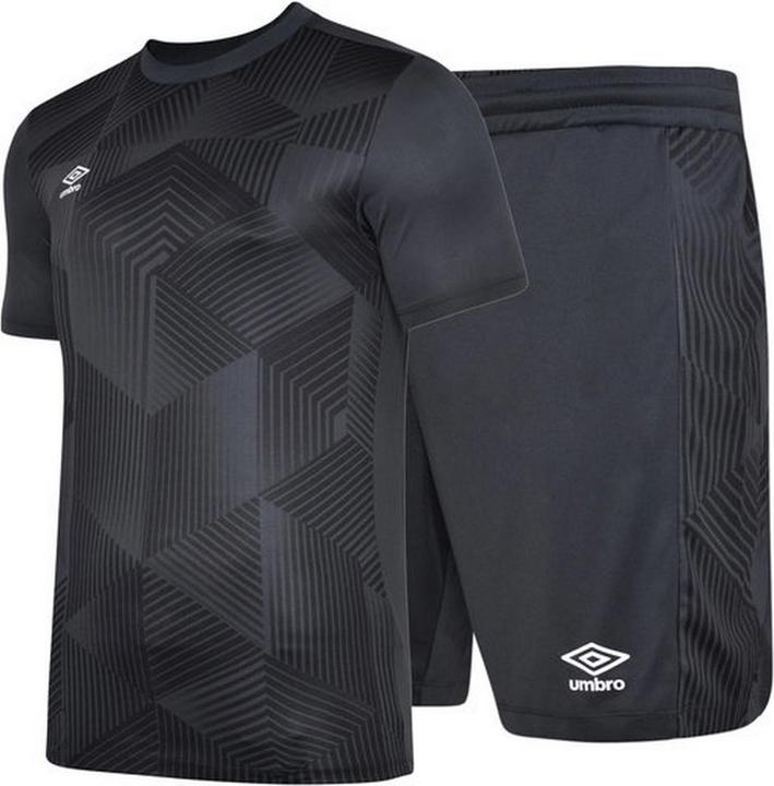 Actual product image Umbro Mens Maxium Football Kit (M)