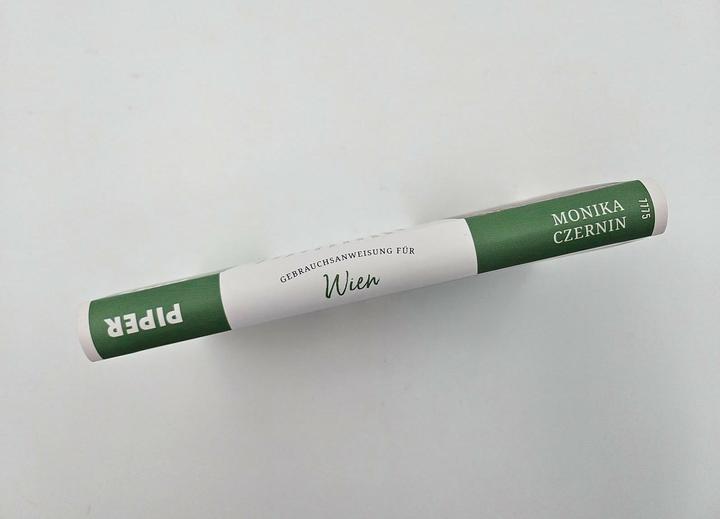 Actual product image Gebrauchsanweisung für Wien (German, Monika Czernin, 2024)