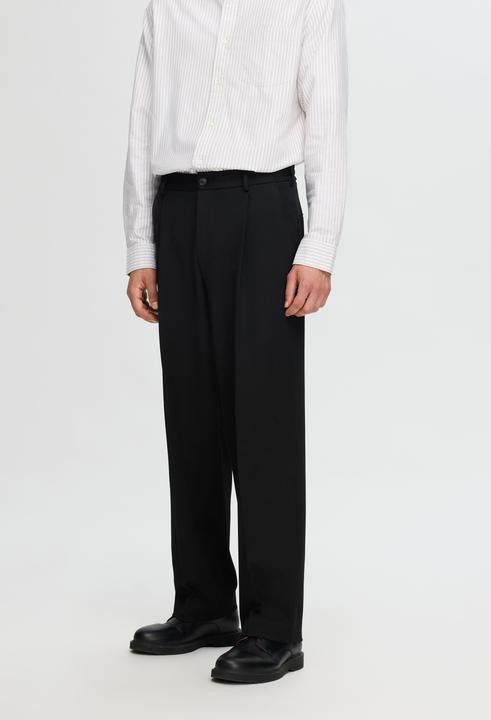 Actual product image Selected Homme 220 Loose fit trousers (XL)