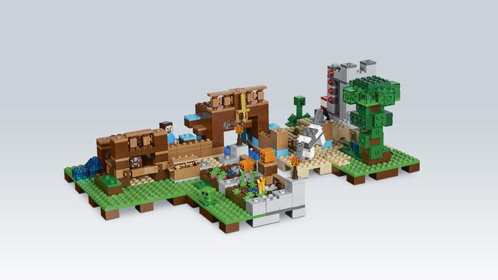 Actual product image LEGO Minecraft (21135, LEGO Minecraft)