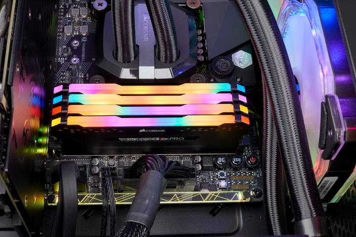 Actual product image Corsair Vengeance RGB Pro (4 x 8GB, 2933 MHz, DDR4-RAM, DIMM)