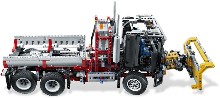 Actual product image LEGO Wood transporter (9397, LEGO Technic)