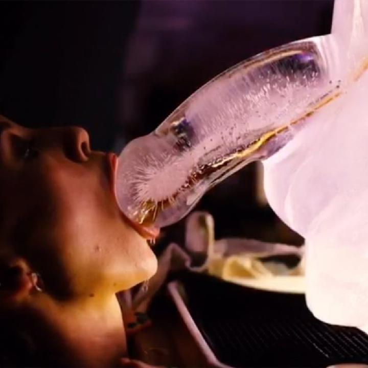 Image du produit Play Pénis géant en forme de glace pour boissons (Jeux de dés, Anglais)