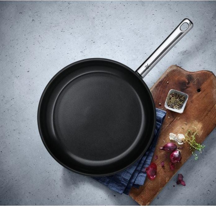 Immagine prodotto WMF Preferiti (28 cm, Padella per friggere, Acciaio inossidabile)