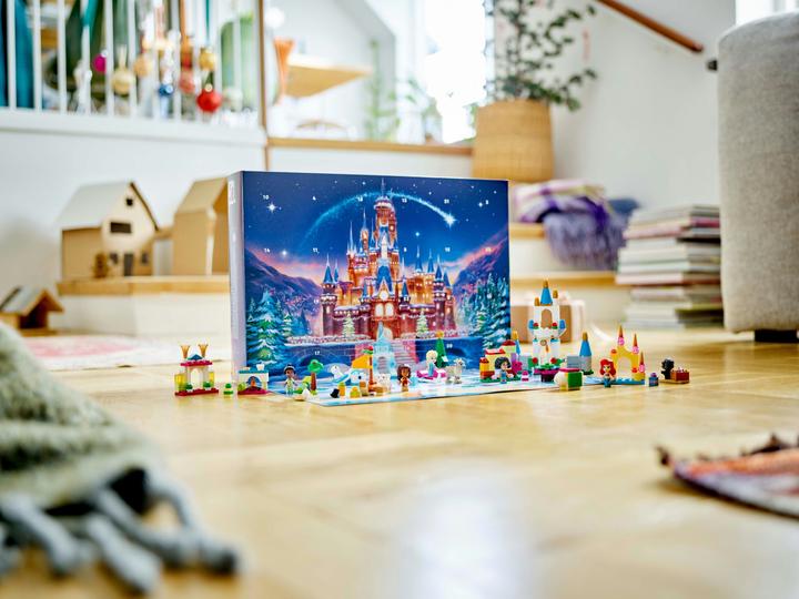 Actual product image LEGO Advent calendar 2024