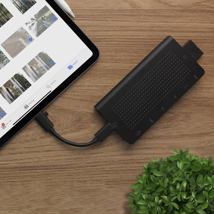 Actual product image TwelveSouth StayGo (USB-C, 8 Ports)