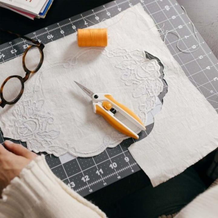 Productafbeelding Fiskars Easy Action stofschaar (15 cm) (15 cm)