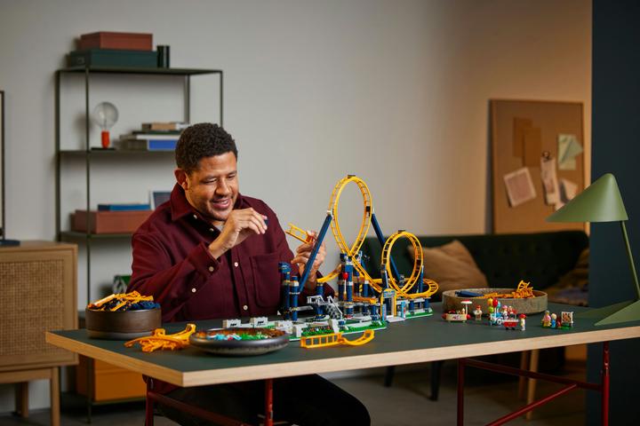 Actual product image LEGO Looping roller coaster (10303, LEGO Icons, LEGO Rare Sets)