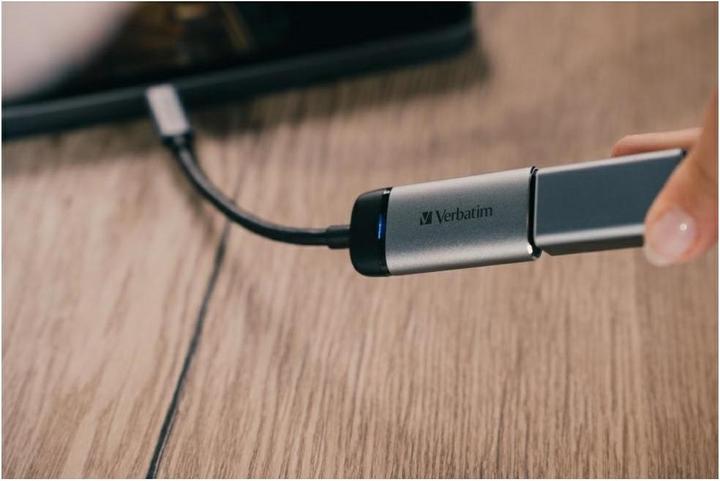 Actual product image Verbatim USB Type-C to (HDMI, 5.50 cm)