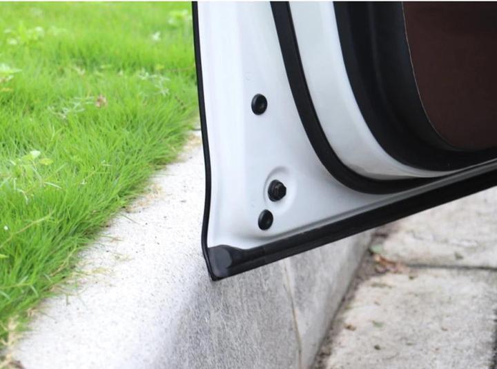 Actual product image AM Car door edge protection grey (5 metres)