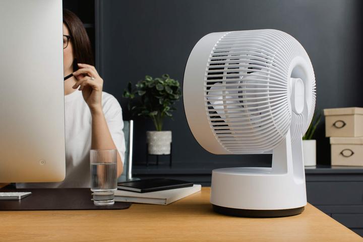 Actual product image Meaco Sefte 10 Table (48 dB)