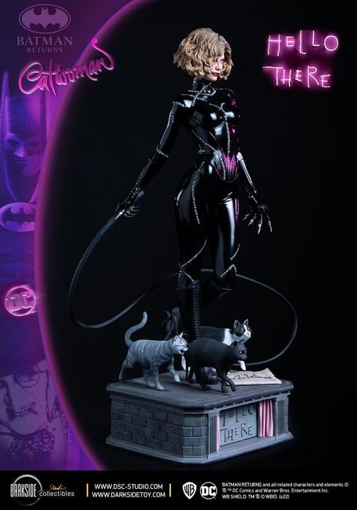 Actual product image Sideshow DC Comics diorama Batman & Catwoman 51 cm