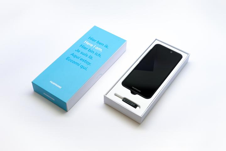 Produktbild Fairphone 3 (64 GB, Dark Translucent, 5.65", Dual SIM + SD, 12 Mpx, 4G)