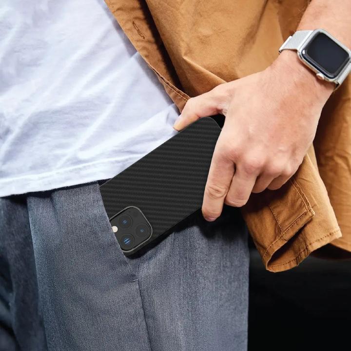 Actual product image Levelo Sergei 1500D Aramid Fibre Case (Apple iPhone 16 Pro)