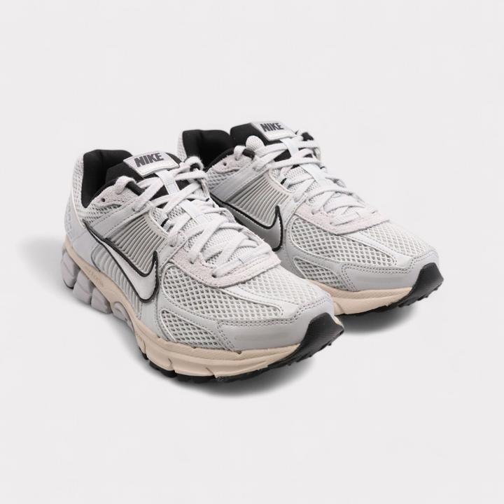 Image du produit Nike Zoom Vomero 5 (37.5)