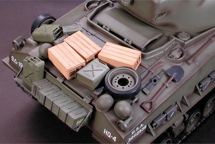 Actual product image Tamiya M4 Sherman 105mm How. (Kit)