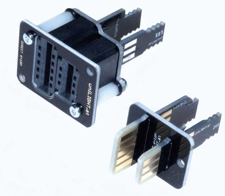 Produktbild Unilight Direktsteckverbindung Direct Mit 6 Primä Servos Und 4 Pole Für Bis Zu 3 Lichtern