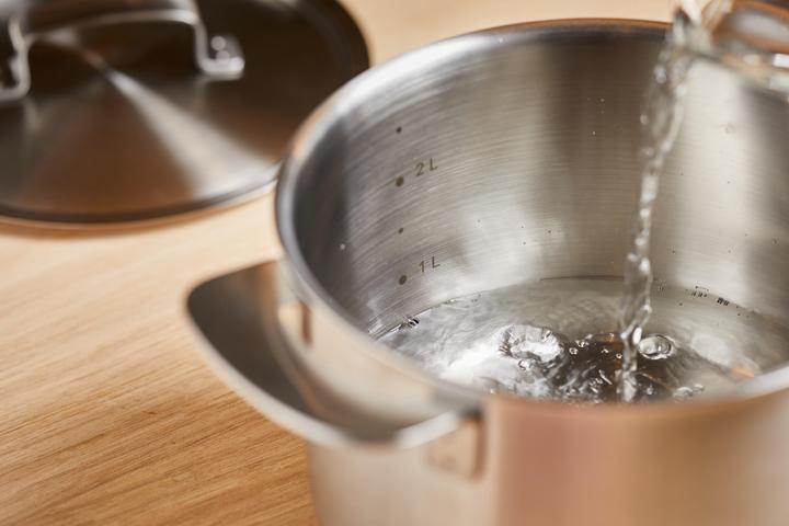 Produktbild Fiskars All Steel Kasserolle mit Deckel, 5l (Kochtopf, Edelstahl)