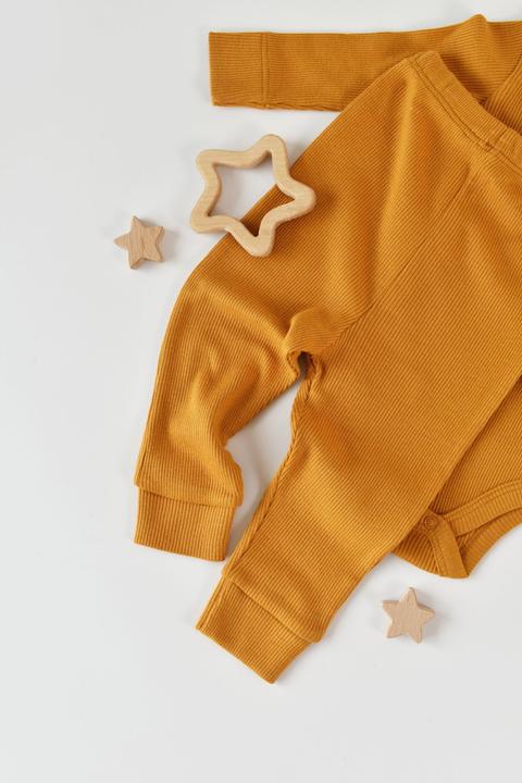 BabyCosy Set. Hose. Body langarm. Mütze