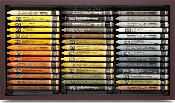 Produktbild Caran d'Ache Neocolor II Aquarelle Holzkoffer (Mehrfarbig, 84 x)