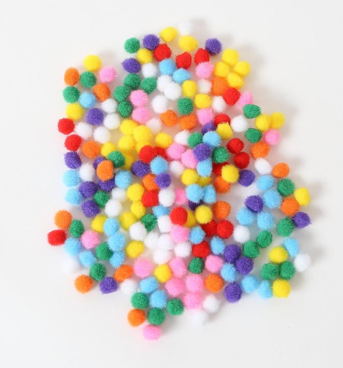 Actual product image I Am Creative Pompoms