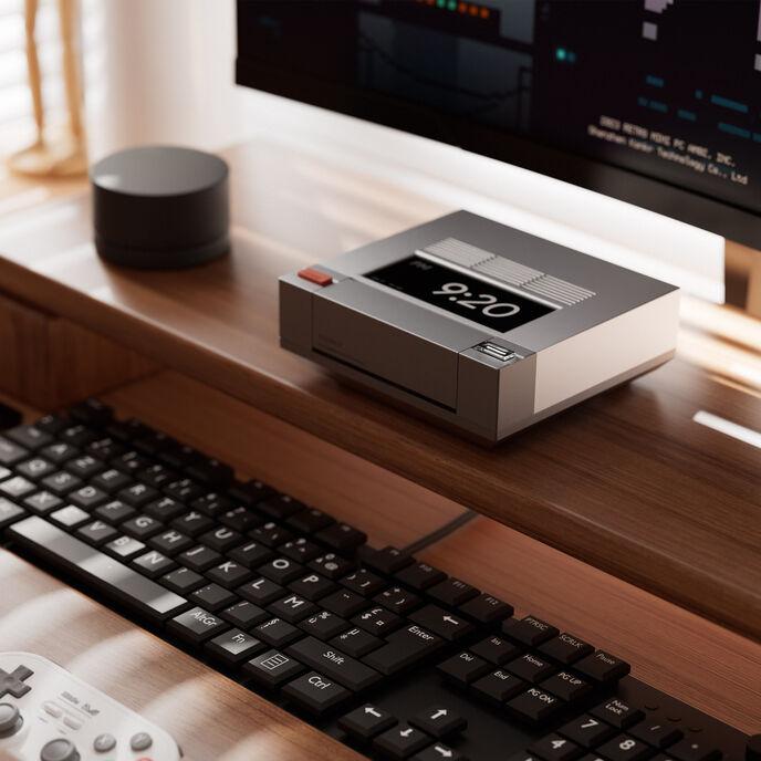 Produktbild Ayaneo AM02 Retro Mini-PC, Ryzen 7 8845HS - 16 GB DDR5, 512 GB SSD (AMD Ryzen 7 8845HS, 16 GB, 512 GB, Radeon 780M)