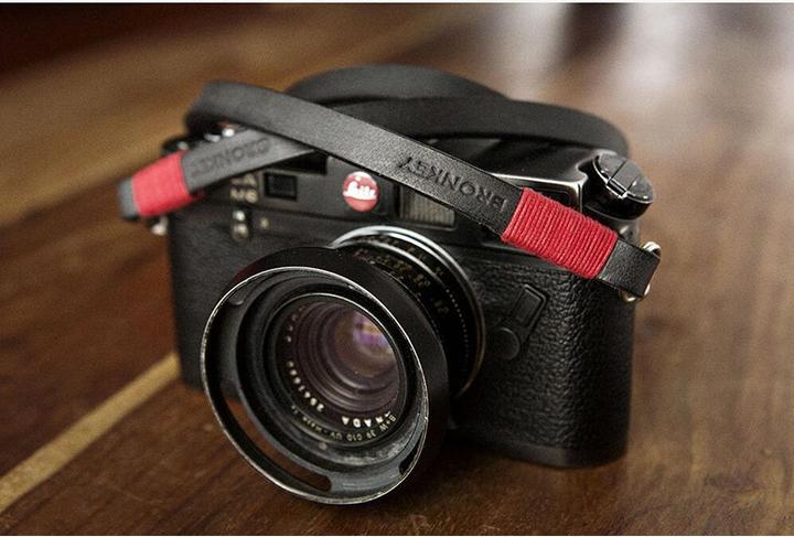 Actual product image Bronkey Tokyo 101 - Schwarz & Rot, 95 cm Leather strap, 95 cm