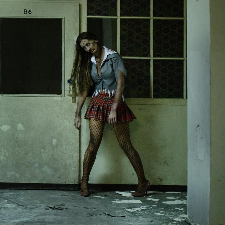 Produktbild Dressforfun Frauenkostüm sexy Zombie (L)