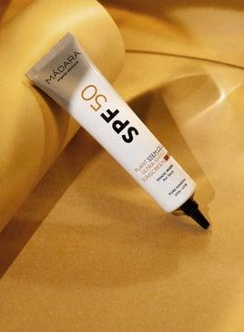 Produktbild Madara Ultra Shield (Sonnencreme Gesicht, SPF 50, 40 ml, 500 g)