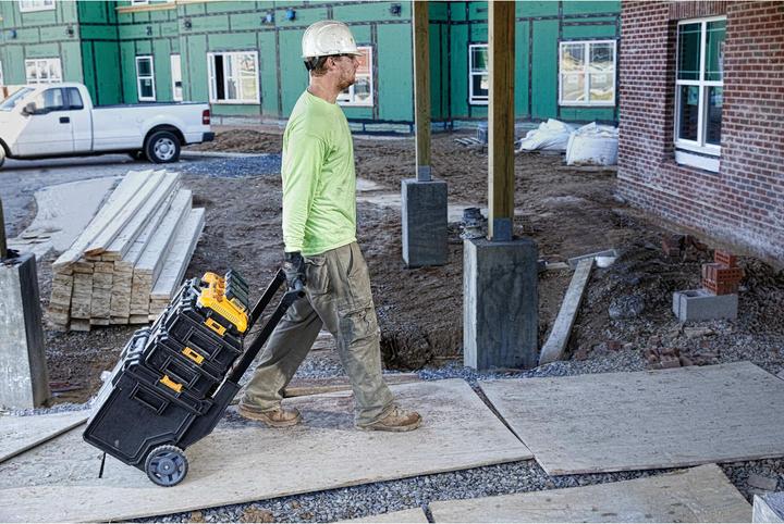 Produktbild DeWalt XR Multi-Voltage-4-Port-8A-Ladegerät (10.8 V)